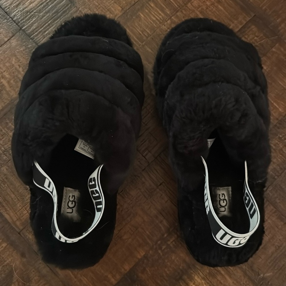 UGG fluff Yeah slide